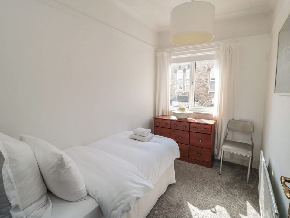 Cottage | 2 bedrooms, individually decorated, individually furnished, free WiFi