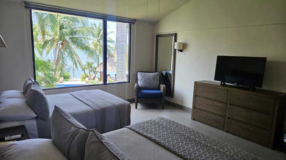 Junior Suite with View | Private kitchenette