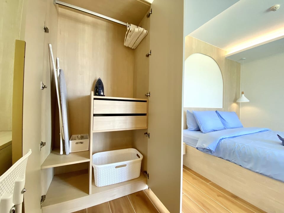 Condo | 1 bedroom, in-room safe, soundproofing, iron/ironing board
