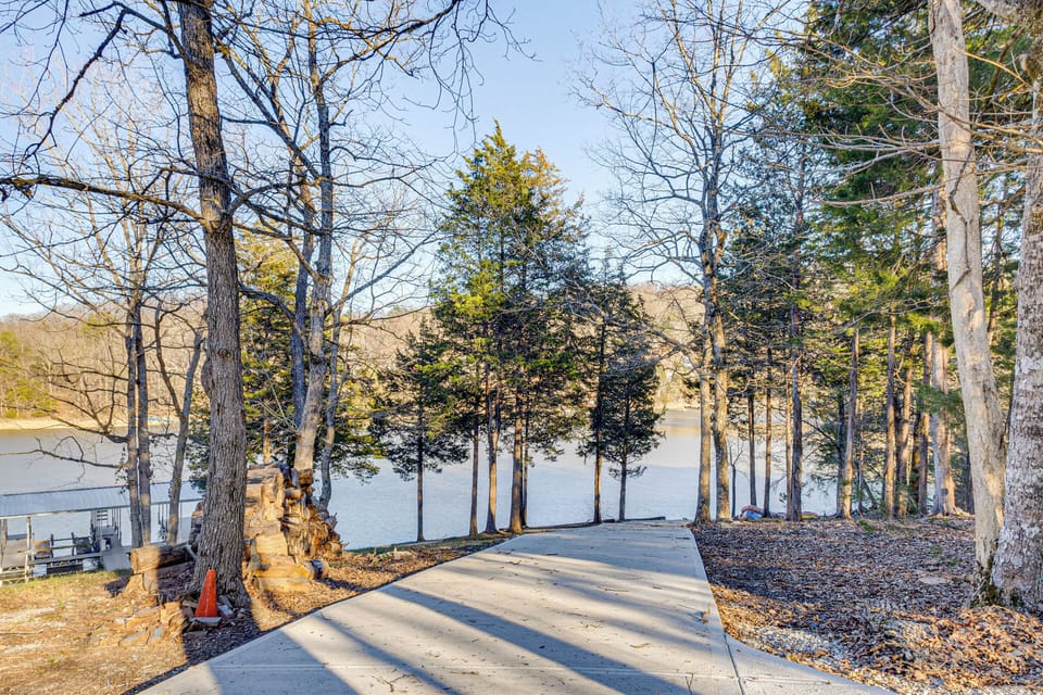 House (5 Bedrooms) | Interior