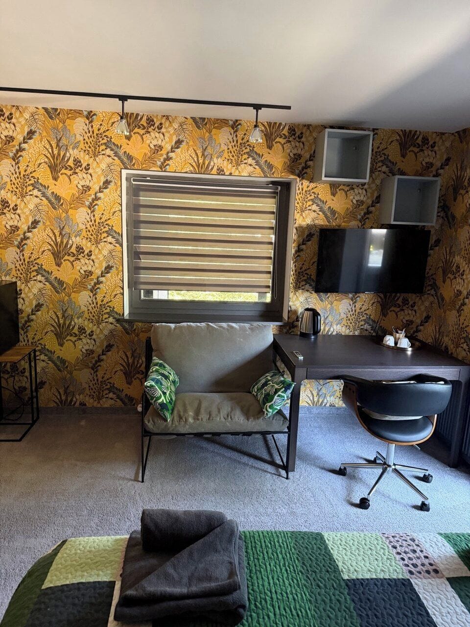 Classic Double or Twin Room, Balcony, Mountain View | In-room safe, desk, laptop workspace, iron/ironing board (on request)