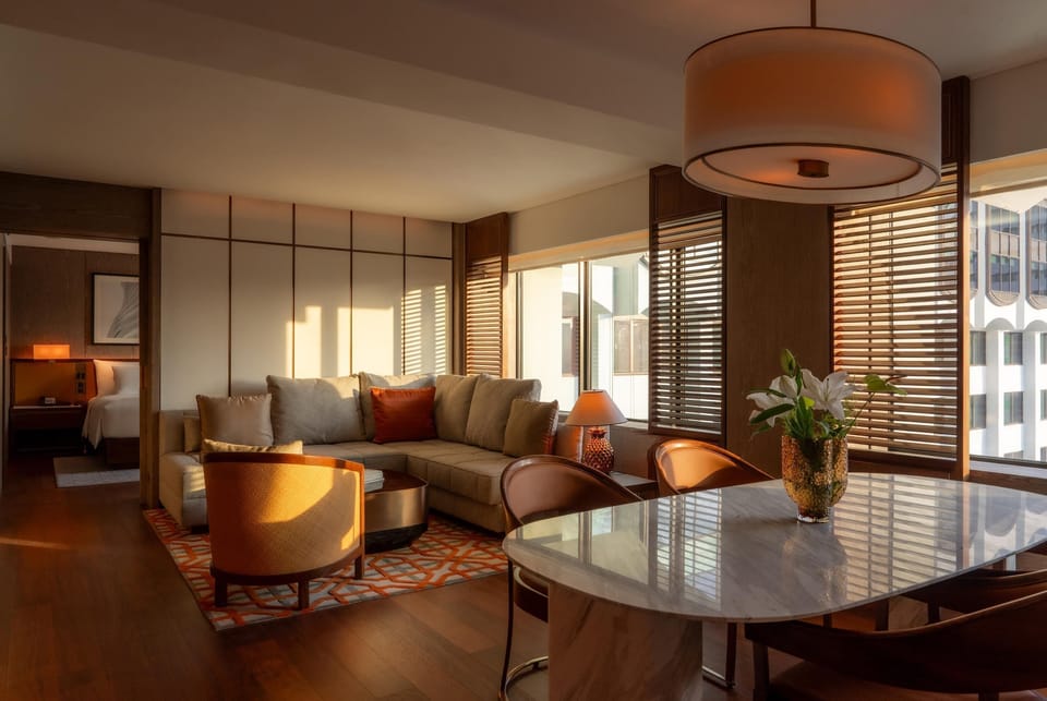 Grand Suite, 1 King Bed (Executive) | Minibar, in-room safe, desk, blackout drapes