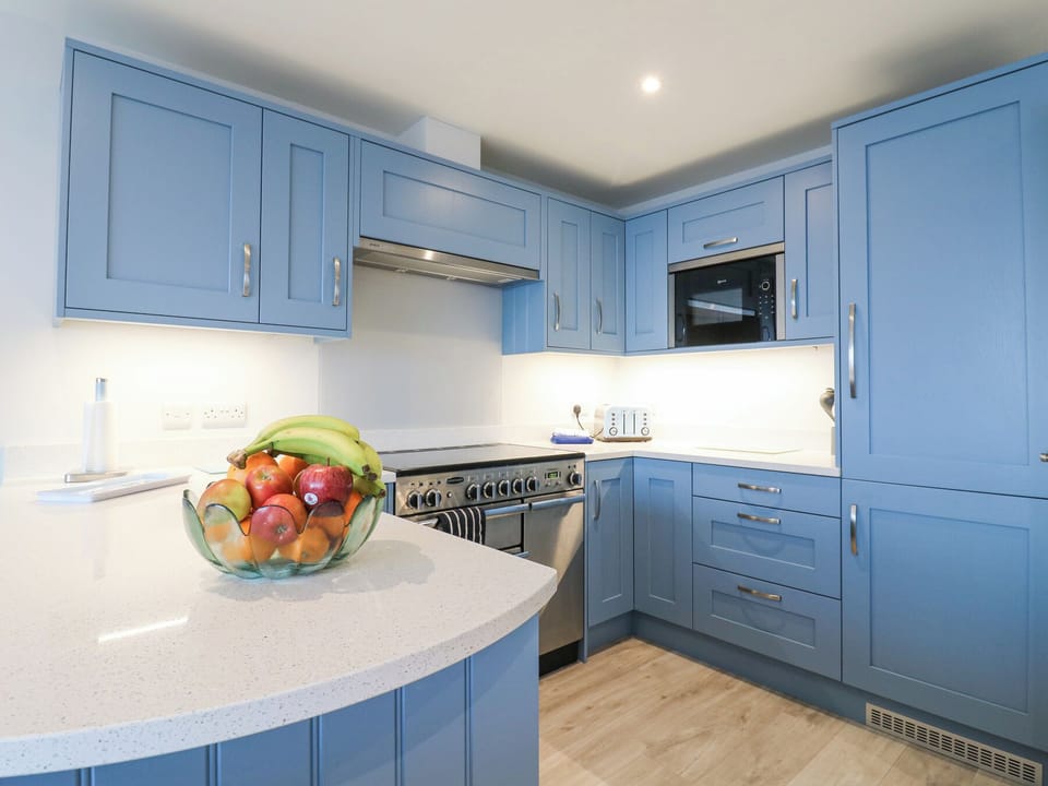Fridge, microwave, dishwasher, toaster