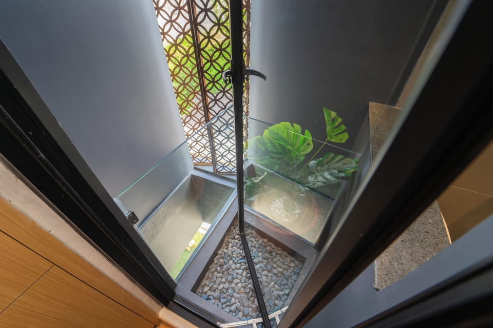 Deluxe Double Room | Desk, laptop workspace, free WiFi, bed sheets