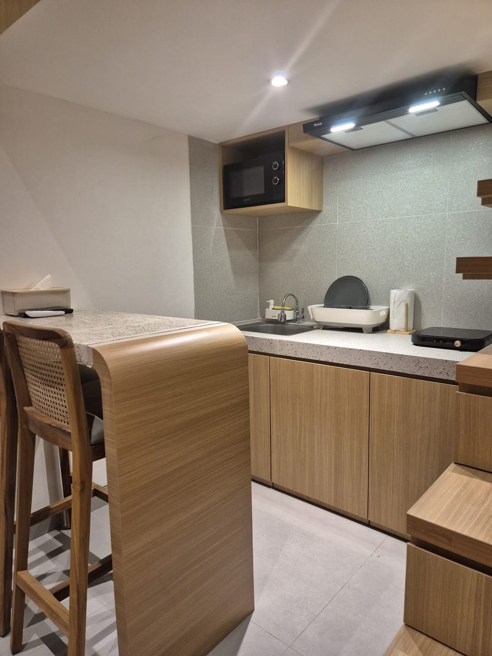 Suite Double | Private kitchen | Mini-fridge