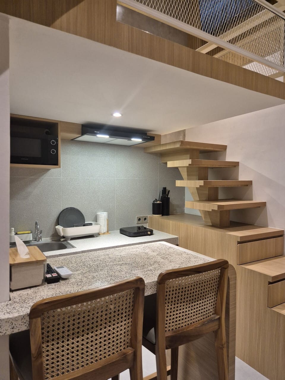 Suite Double | Private kitchen | Mini-fridge