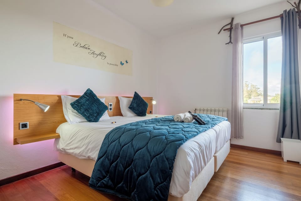 Premium Studio, Balcony, Mountain View | Laptop workspace, free WiFi