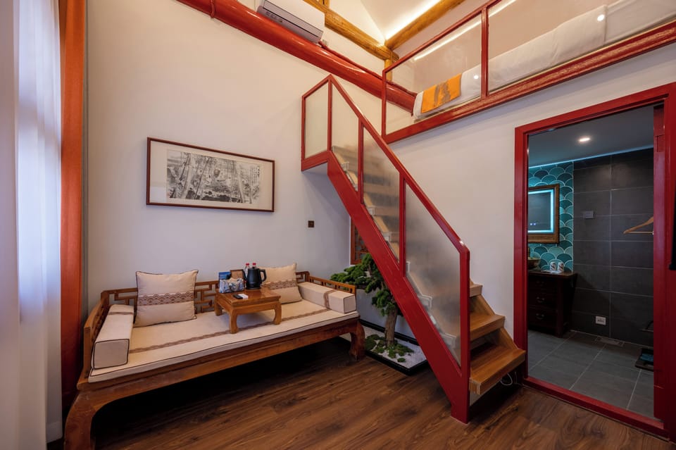 Family Room | Down comforters, memory foam beds, WiFi (free), bed sheets