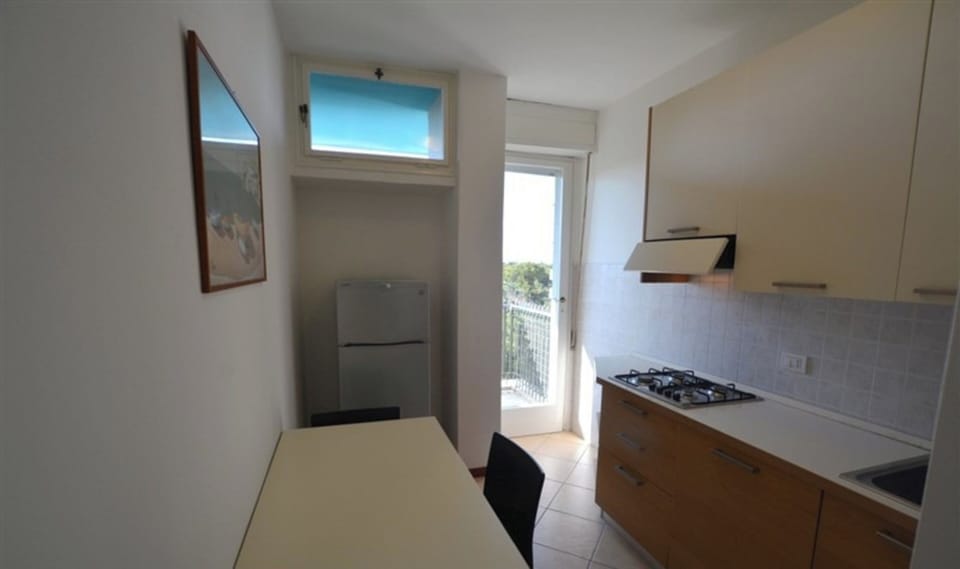 Apartment, 3 Bedrooms, Balcony, Ocean View | Interior