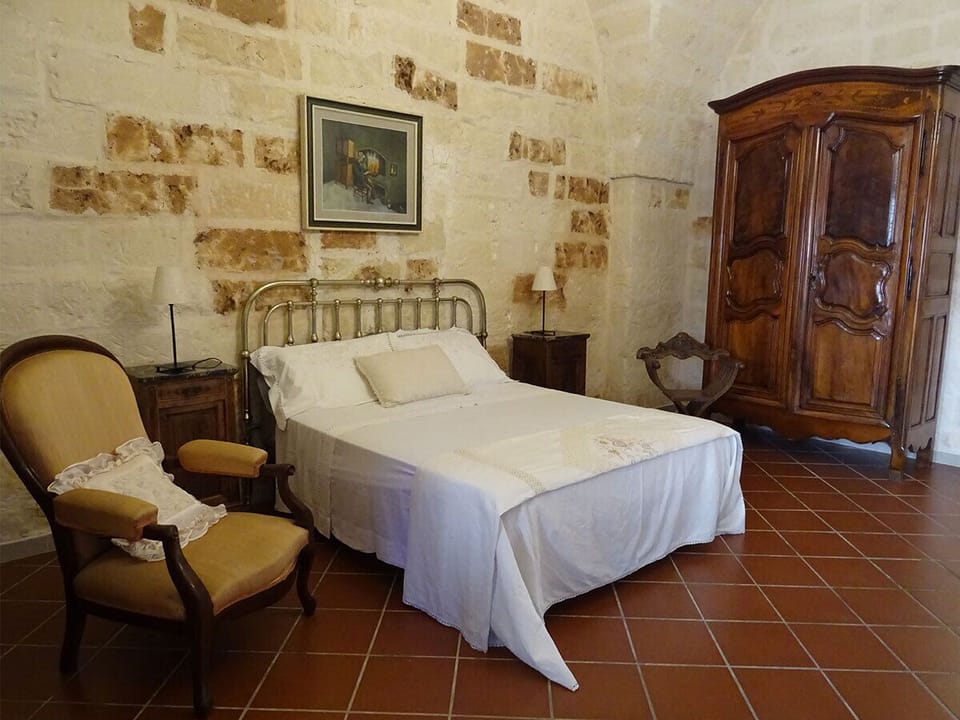Exclusive Quadruple Room | Soundproofing, WiFi (free), bed sheets