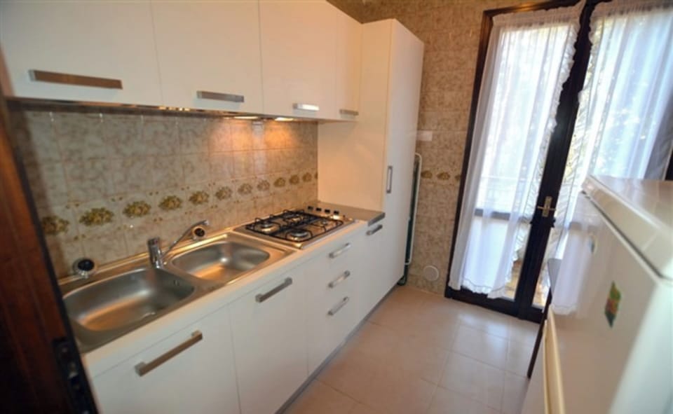 Villa, 5 Bedrooms, Balcony, Garden View | Interior