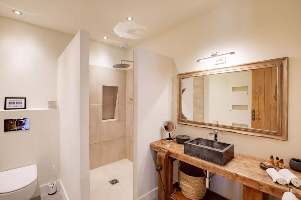 Deluxe Double Room, Valley View | Bathroom