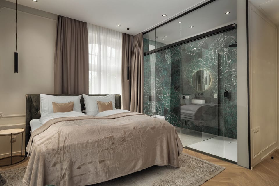 Standard Double Room | Free WiFi, bed sheets