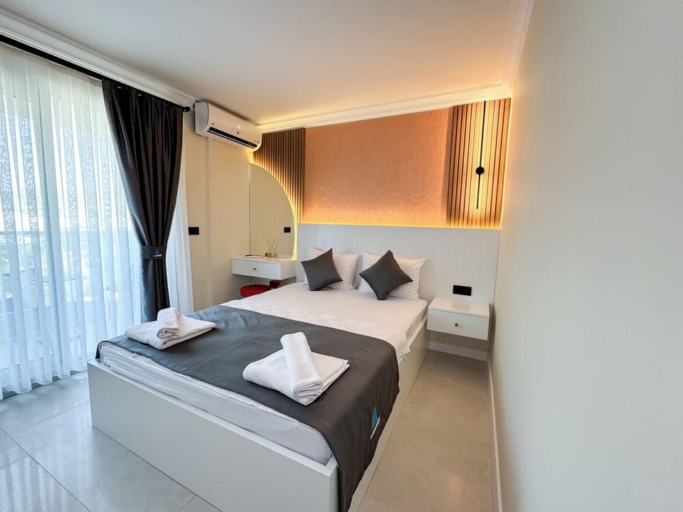 Standard Double Room, Balcony, City View | Soundproofing