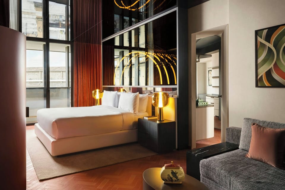Signature Suite, 1 King Bed, Non Smoking, Terrace | Free WiFi, bed sheets
