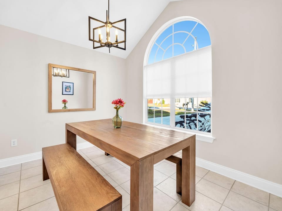 House, Multiple Beds (Paradise Palms) | Dining