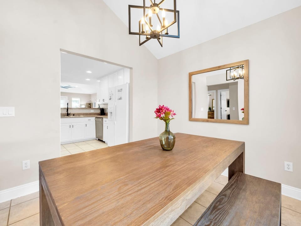 House, Multiple Beds (Paradise Palms) | Dining