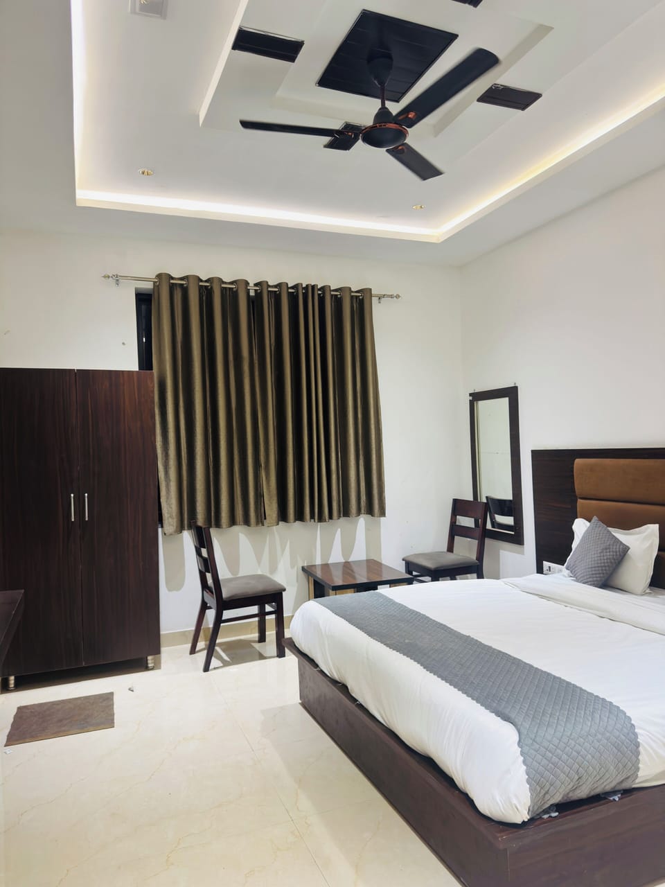 Deluxe Single Room, Garden View | Desk, WiFi (free)