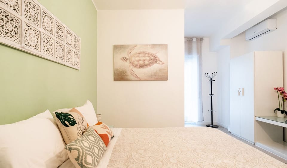 Double Room | Desk, soundproofing, iron/ironing board (on request), WiFi (free)