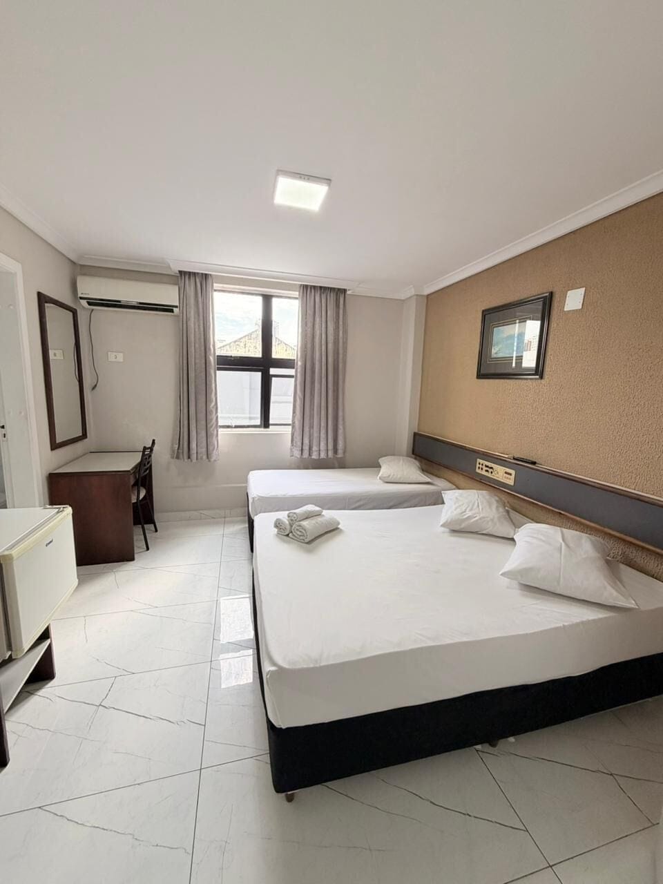 Double or Twin Room | Minibar, desk, cribs (free), rollaway beds