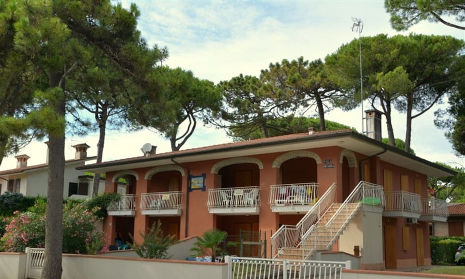 Apartment, 2 Bedrooms, Balcony, Garden View | Exterior