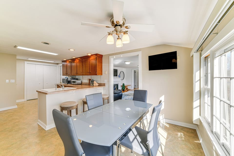 House (4 Bedrooms) | Interior