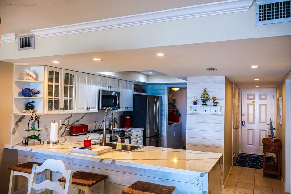 Condo, 2 Bedrooms | Private kitchen | Coffee/tea maker, fridge, oven, toaster