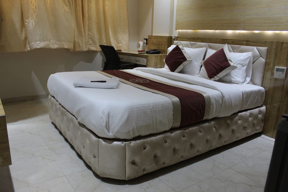 Deluxe Double Room | Free WiFi