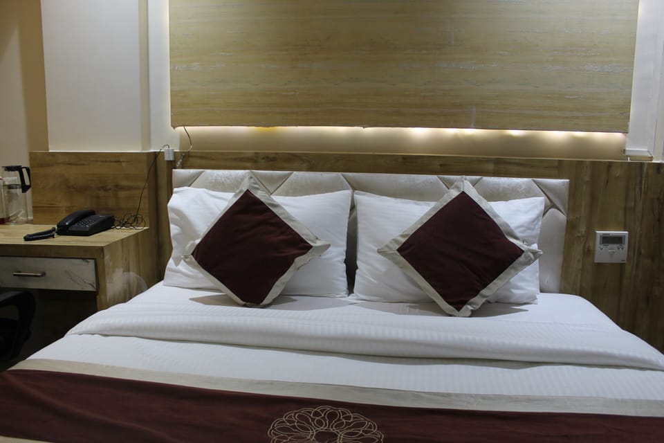 Deluxe Double Room | Free WiFi