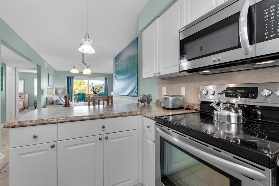 Condo, Multiple Beds (Villas on the Gulf unit D2) | Private kitchen | Oven, toaster