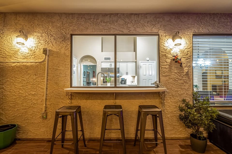 House | 4 bedrooms, desk, high-speed internet