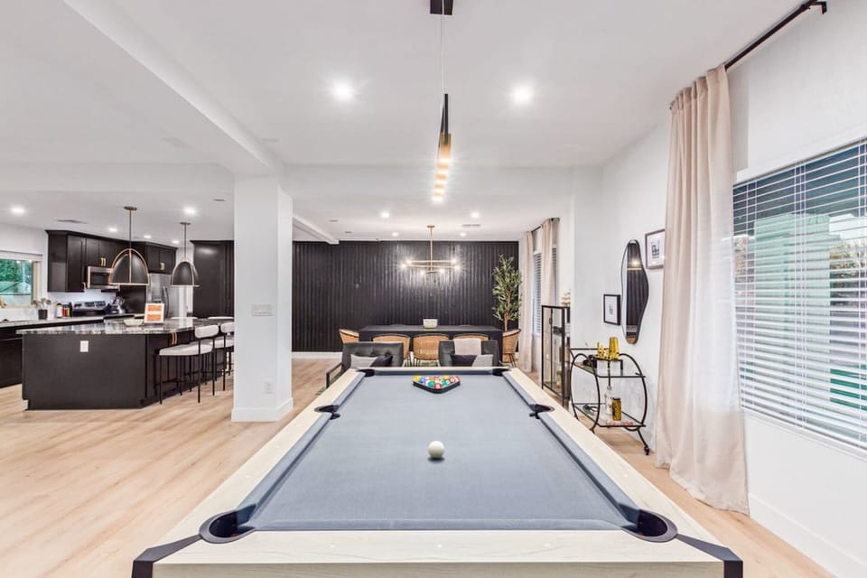 House | 4 bedrooms, high-speed internet