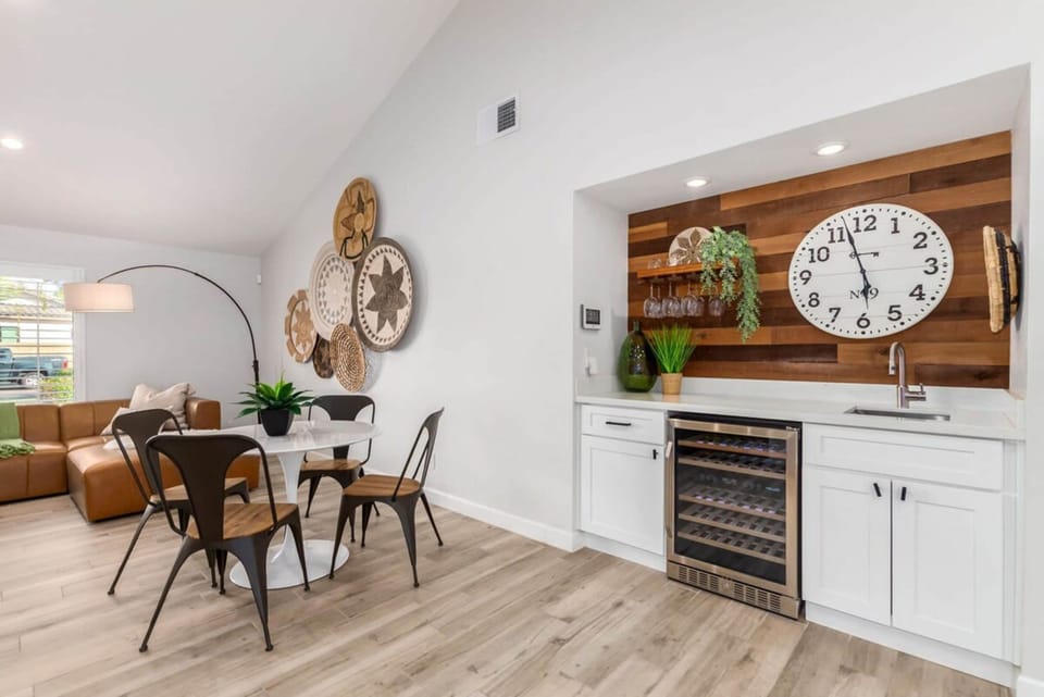 House | 5 bedrooms, Internet