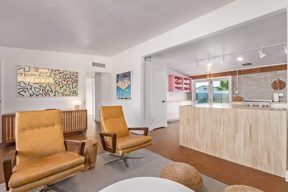 House | 3 bedrooms, high-speed internet