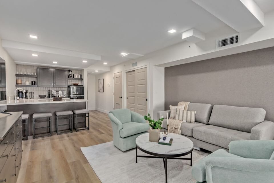 House, Accessible | Desk, high-speed internet