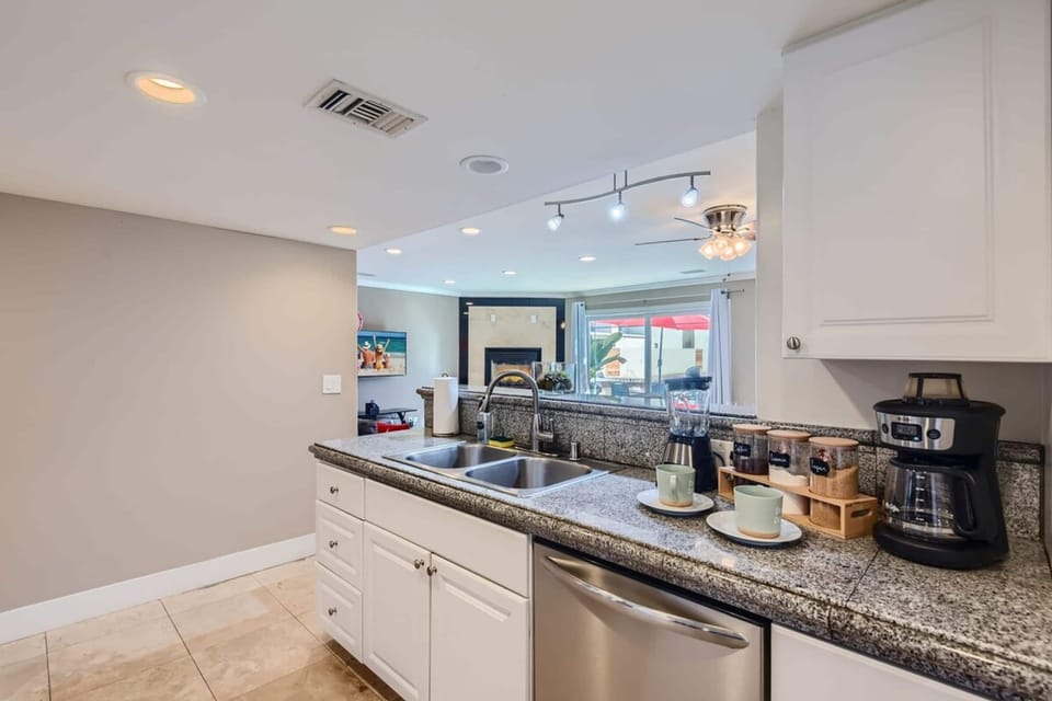 Apartment, Accessible | 3 bedrooms, Internet