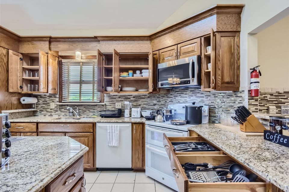 House | 3 bedrooms, high-speed internet