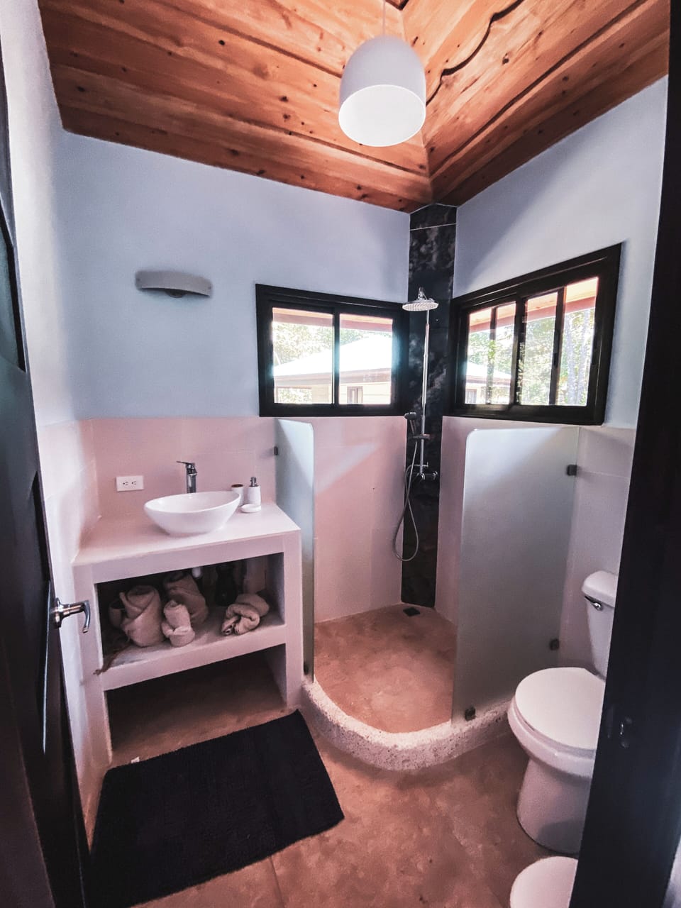 Awake Hotel in Uvita