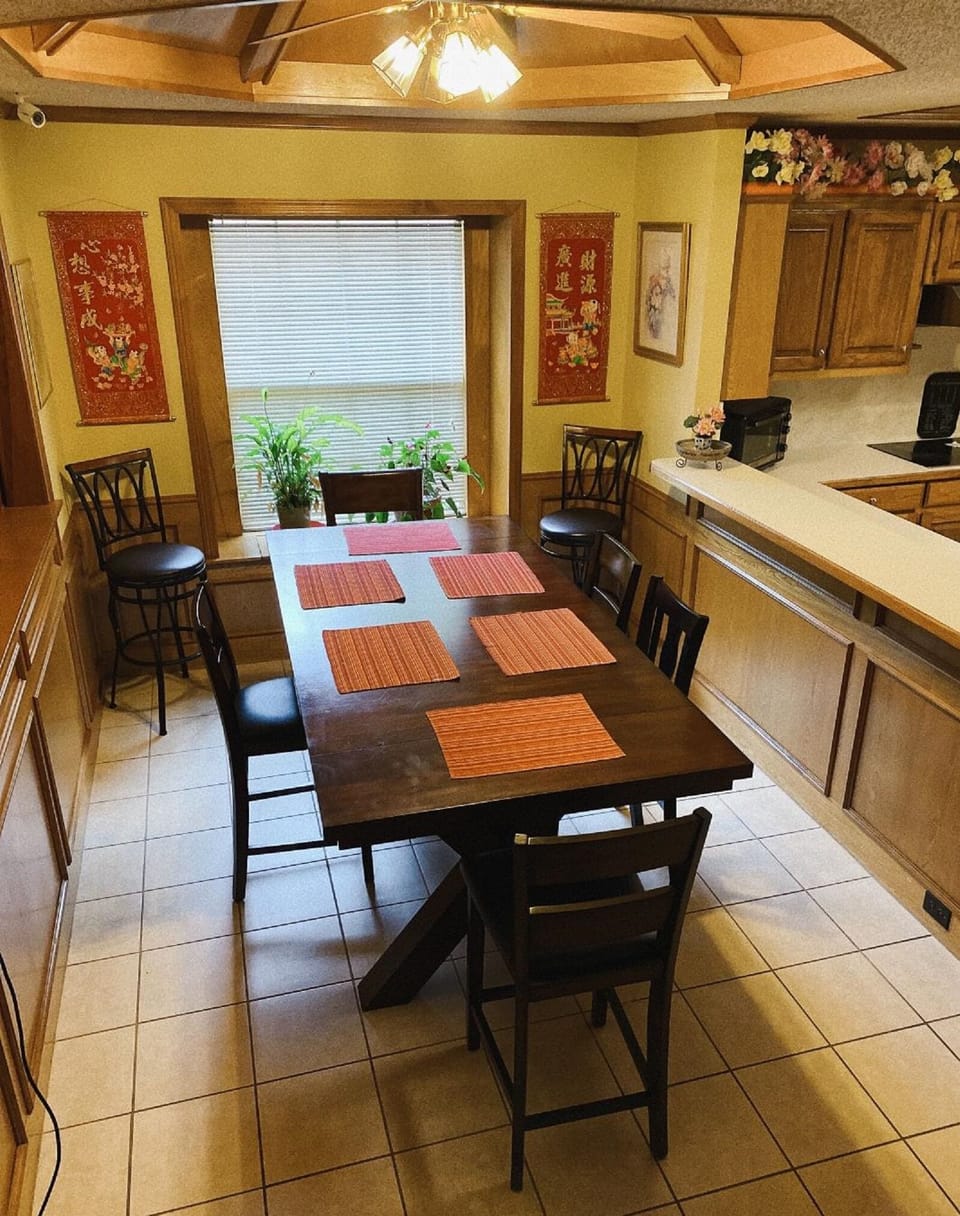 Standard Room | Desk, free WiFi, bed sheets