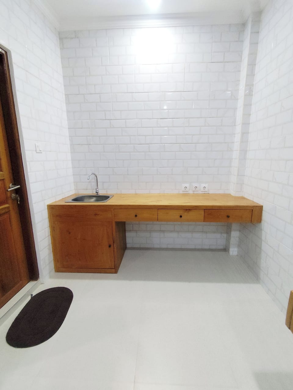 Classic Double Room, Balcony | Desk, laptop workspace, free WiFi, bed sheets