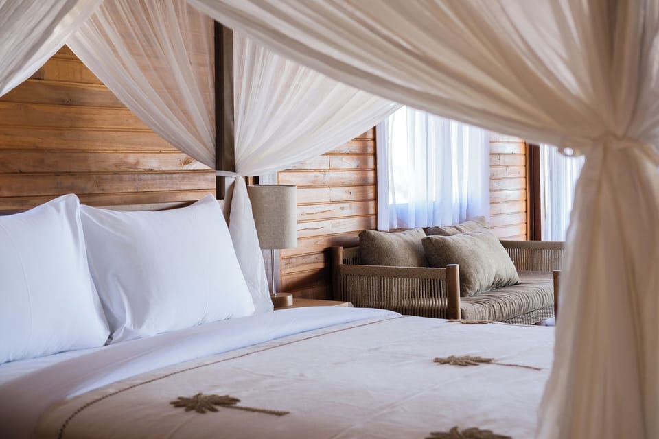 In-room safe, blackout drapes, WiFi (free)