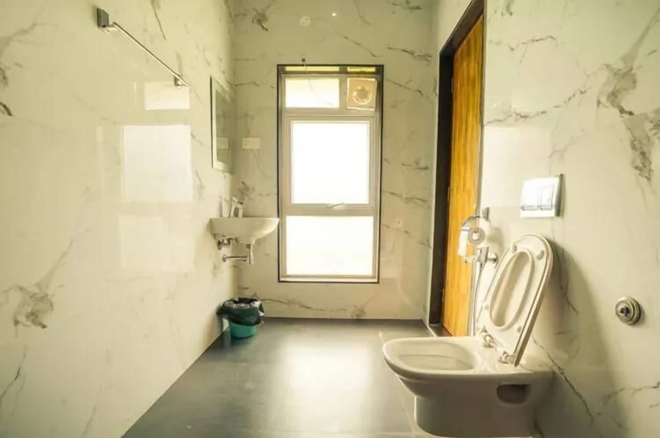 Superior Double Room, Garden View | Bathroom
