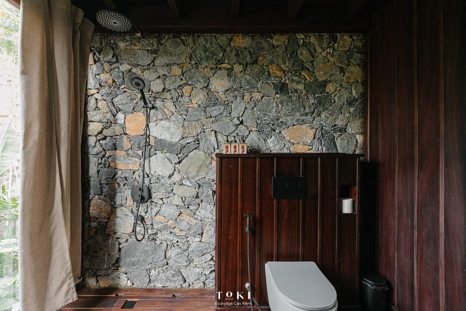 Deluxe Room, Mountain View | Bathroom | Hair dryer, bathrobes, slippers, bidet