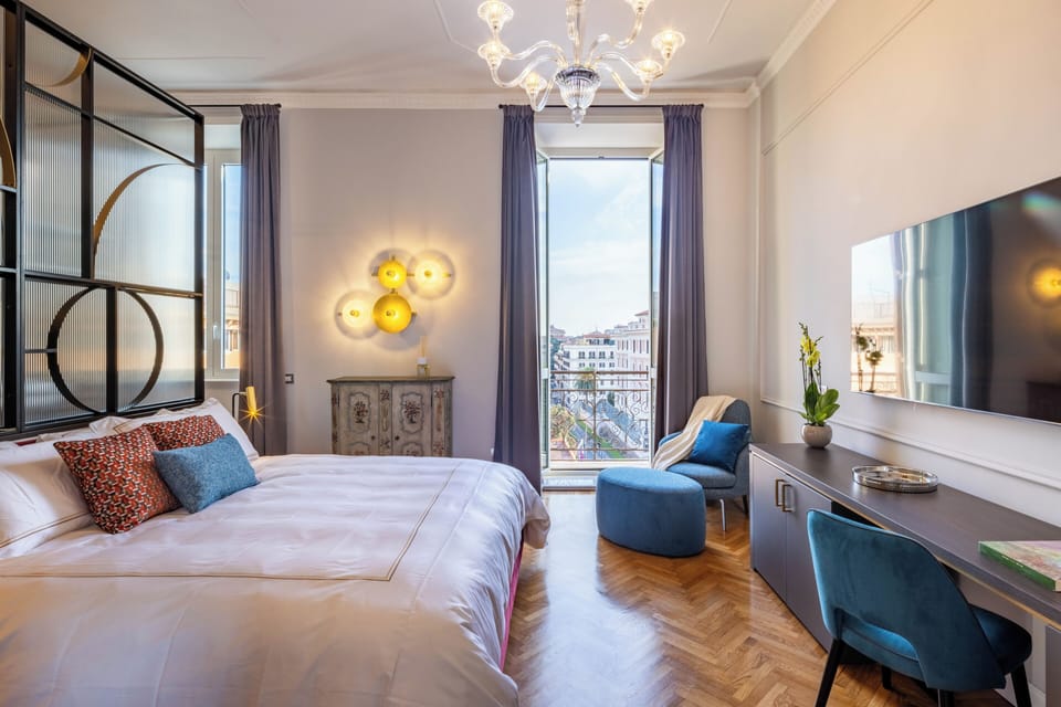Junior Studio Suite, Balcony | In-room safe, blackout drapes, iron/ironing board