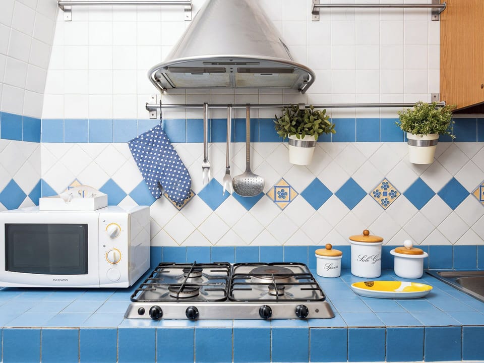 Comfort Apartment, Mountain View | Private kitchen | Espresso maker, electric kettle