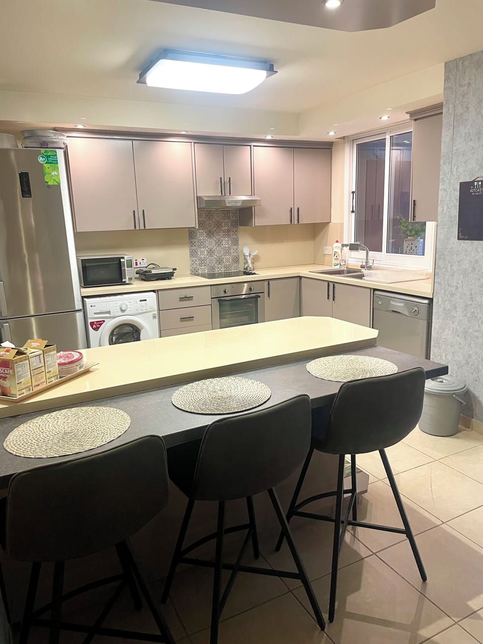 House, 3 Bedrooms, Accessible, Smoking | Interior