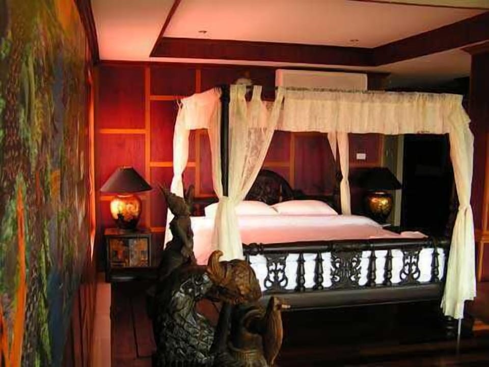 Presidential Suite | In-room safe, soundproofing, WiFi, bed sheets