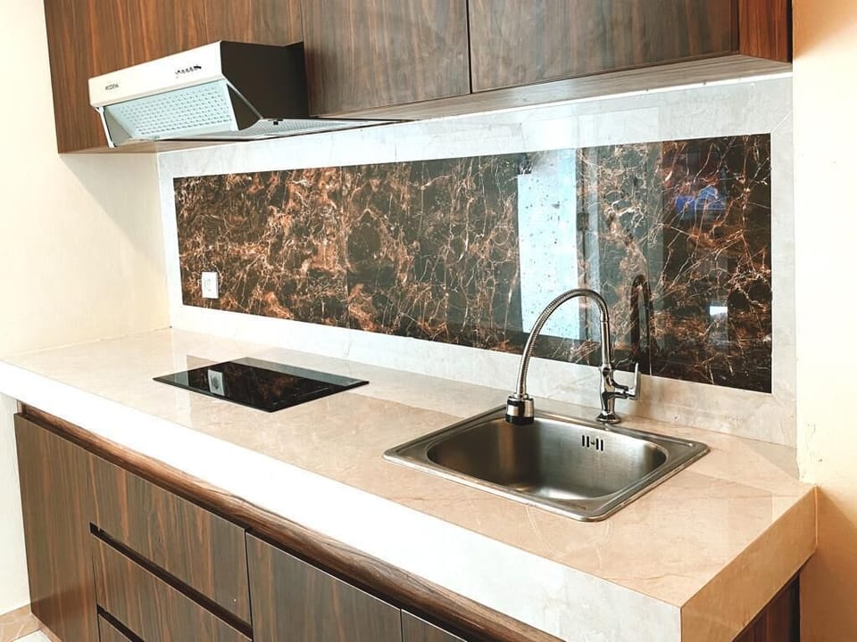Premier Suite, Ocean View | Private kitchen | Electric kettle