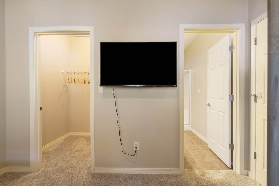 Condo, Multiple Beds, Balcony (Majestic Sunset Duo) | Interior