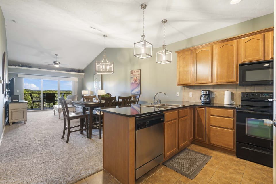 Condo, Multiple Beds, Balcony (Majestic Sunset Duo) | Private kitchen | Fridge, microwave, oven, stovetop